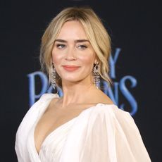 mary-poppins-returns-red-carpet-273956-1543600113324-square