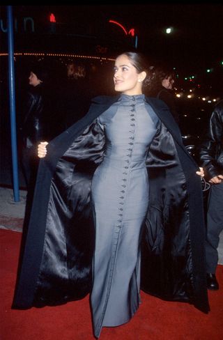 winter-celebrity-outfits-from-the-90s-273972-1543606671184-image