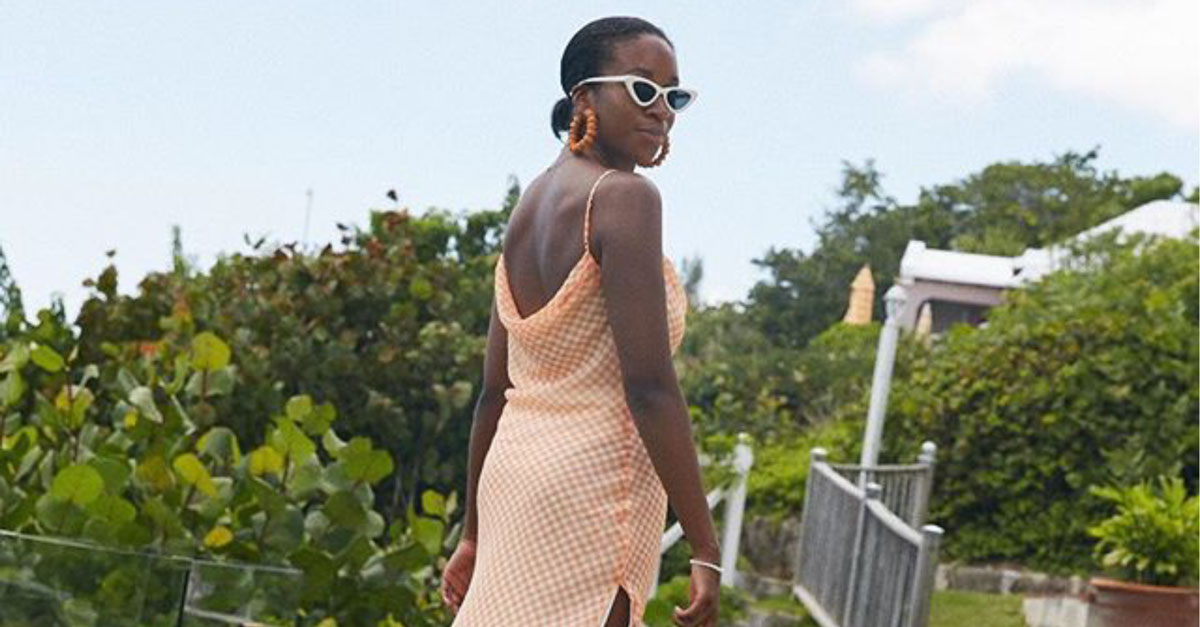 winter honeymoon dresses 15 Winter Honeymoon Outfits You Should Wear