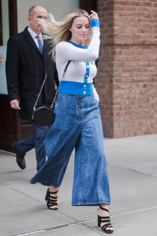 kate-middleton-2019-pants-trend-274365-1544114720877-image