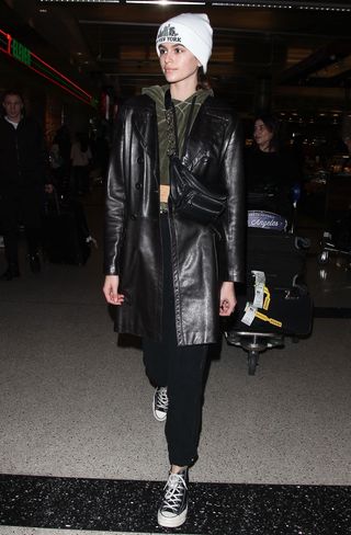 winter-celebrity-airport-outfits-274536-1544204412410-image