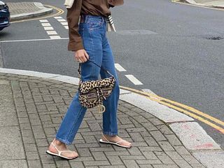 shoes-to-wear-with-straight-leg-jeans-274564-1654874759503-image