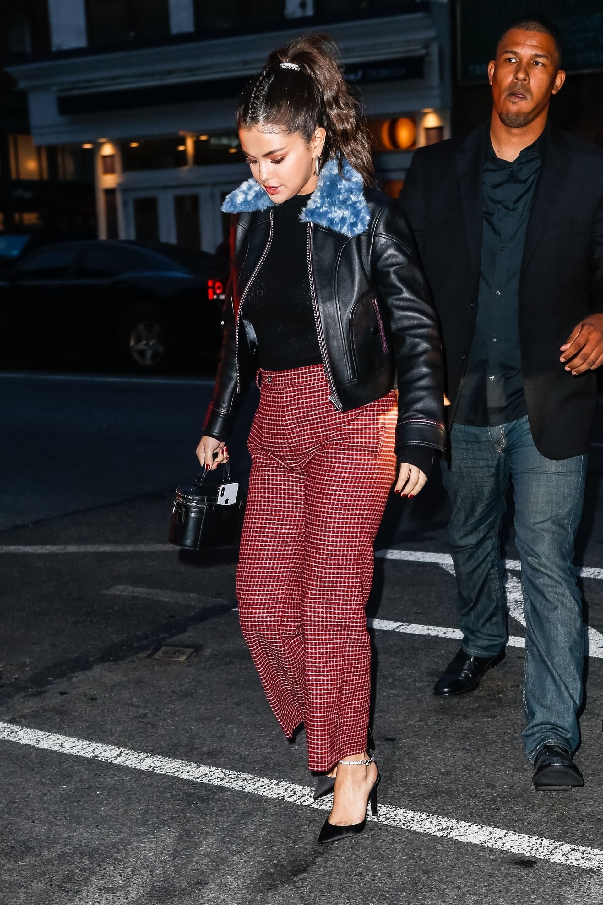 9 Times Selena Gomez Slayed Us With Her Street Style Who What Wear 9-times-selena-gomez-slayed-us-with-her-street-style-who-what-wear