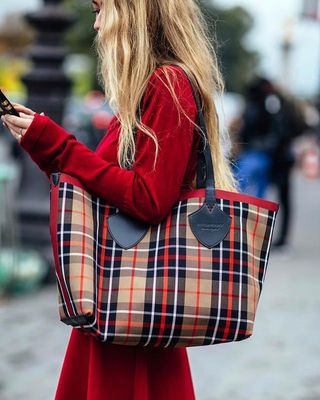 popular-handbag-trends-2019-274952-1544641873384-image