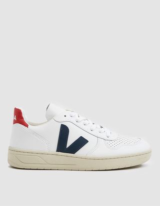 Veja + V-10 Sneakers in White Nautico