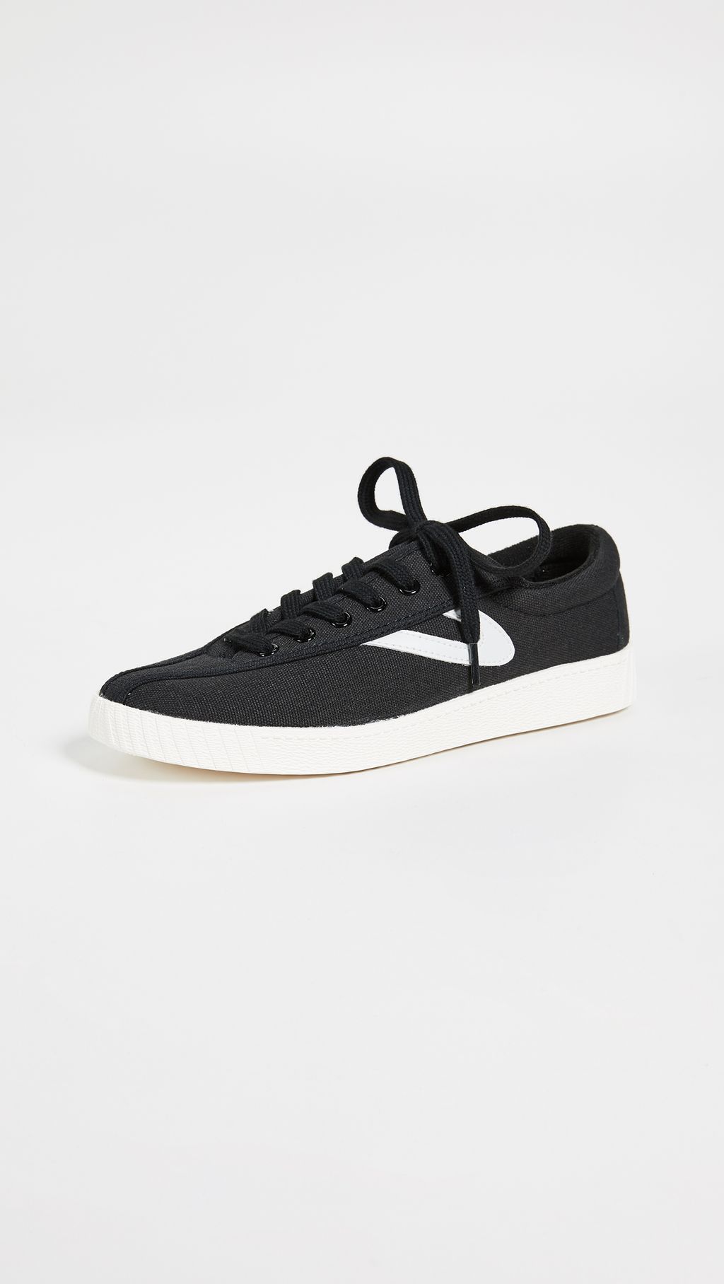 15 Fashionable Sneakers That Look So Chic Who What Wear