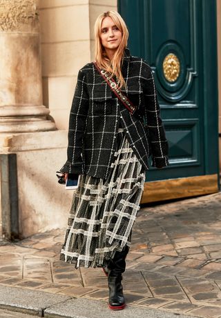 parisian-street-style-275256-1545068812409-image