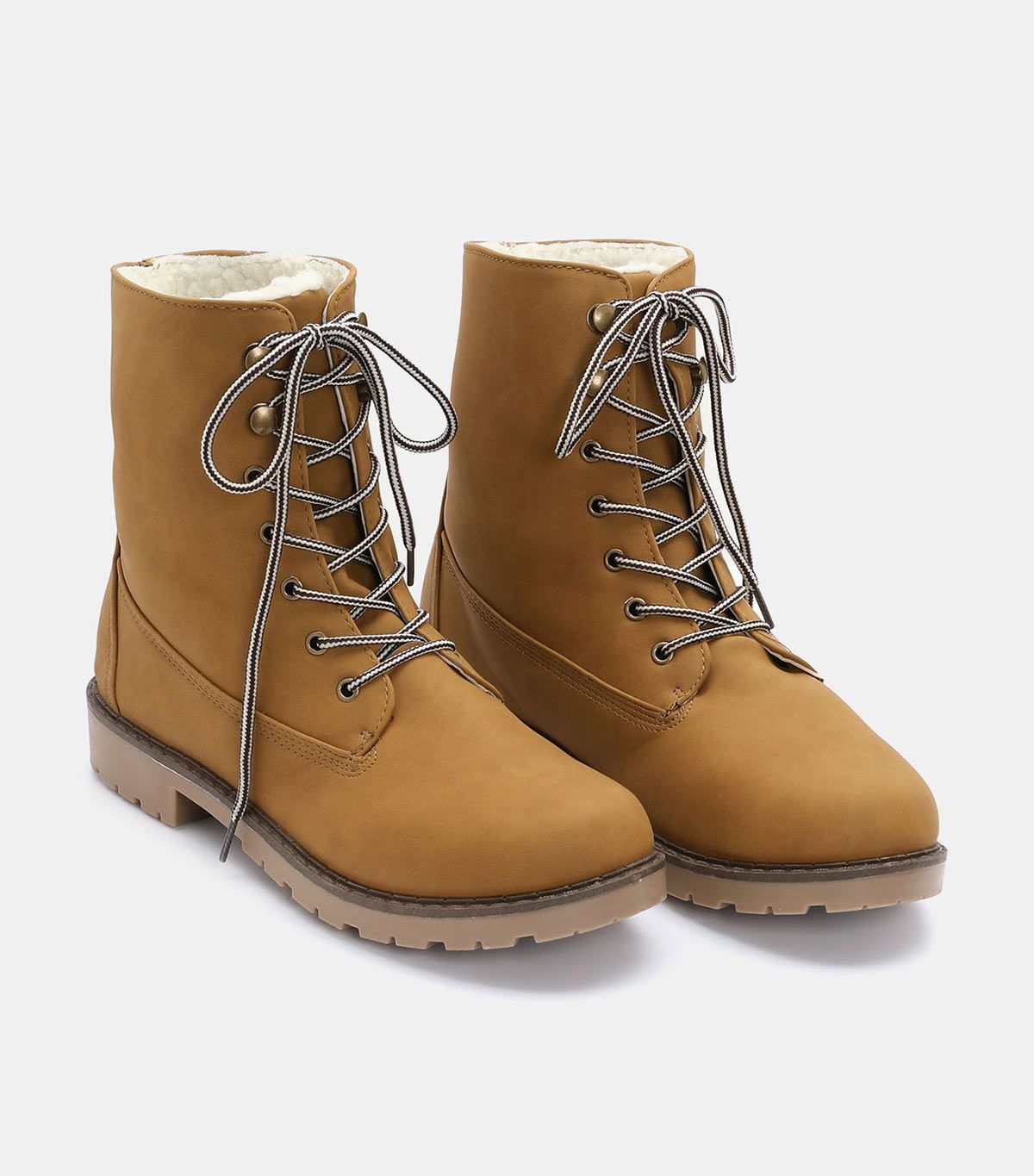 17 Pairs of Winter Boots That Are Miraculously Under $100 | Who What Wear
