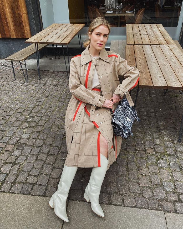 11 Stylish Outfits to Wear With Gray Boots | Who What Wear