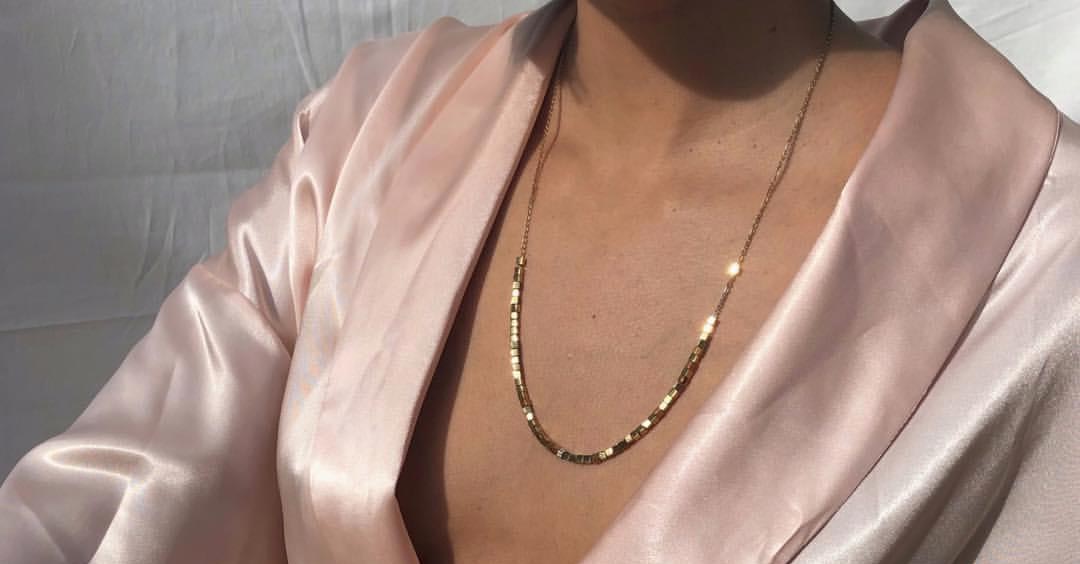 The Best Jewelry for Every Dress Color | Who What Wear The Best Jewelry for Every Dress Color | Who What Wear