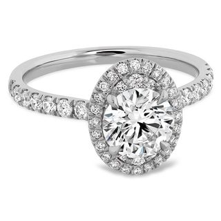 round-engagement-ring-trend-275614-1545605129802-image