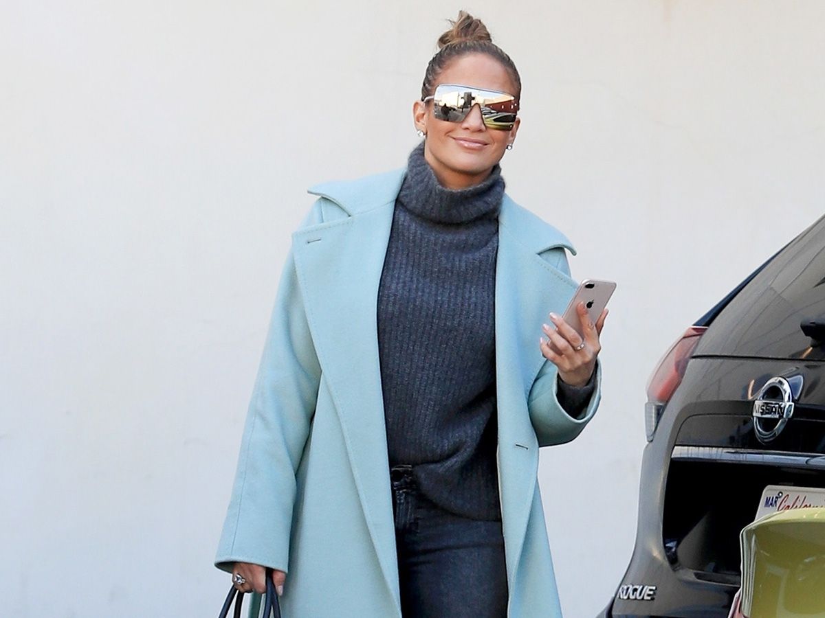 Jennifer Lopez Wore René Caovilla Sneakers | Who What Wear