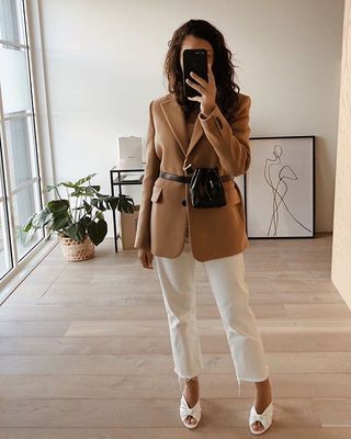 beige-outfits-275920-1547069769734-main
