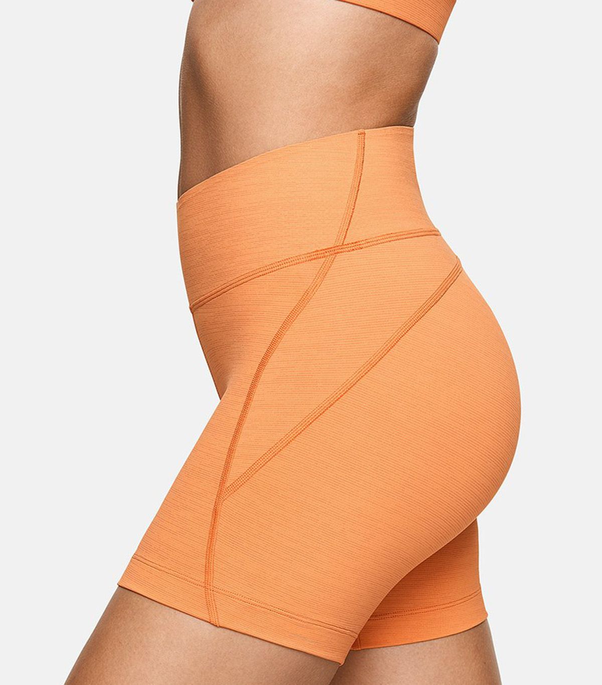 5 '80s Bike Shorts Outfits to Inspire Your Look | Who What Wear