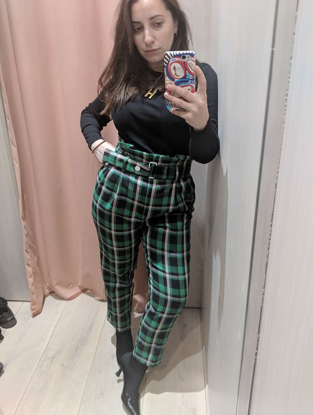 The Best Trousers for Curvy Figures From an Editor Who Knows Who What