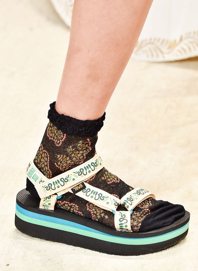 Chunky-Sandals Are 2019's Biggest Shoe Trend | Who What Wear