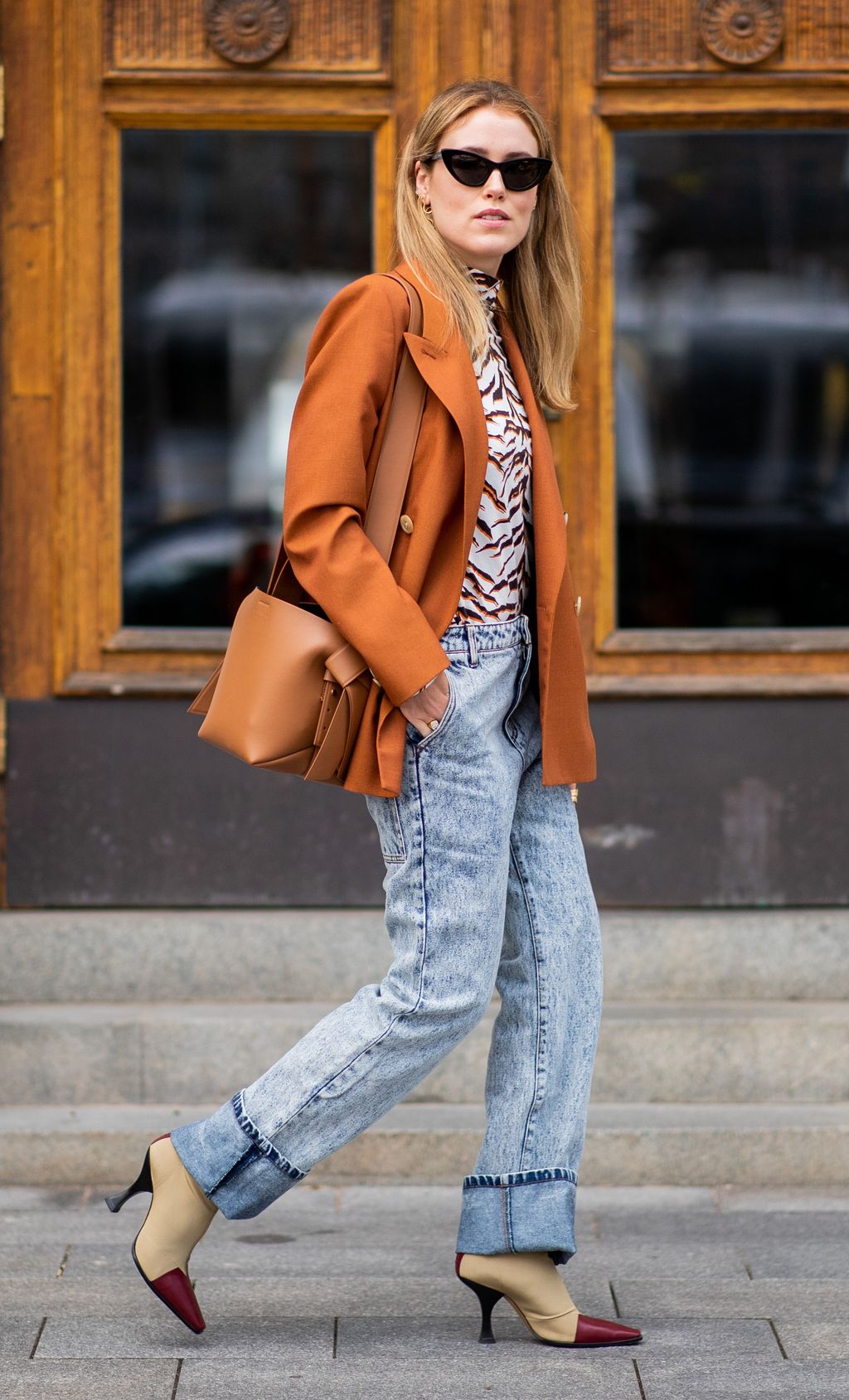 Here's How to Wear the Acid-Wash Jean Trend | Who What Wear