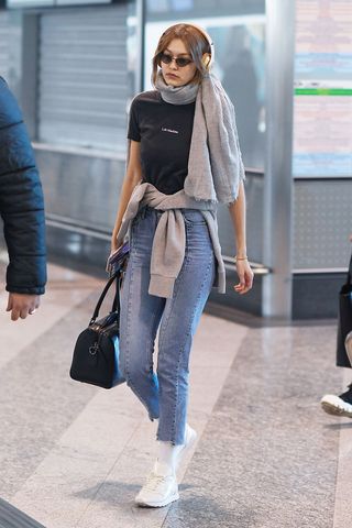 celebrity-skinny-jean-outfits-2019-276343-1548087693430-image
