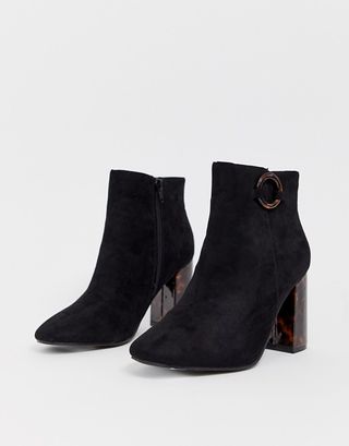 New Look + Ring Detailed Boot in Black