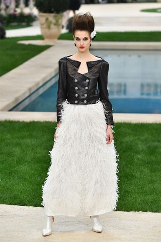 chanel-couture-spring-2019-276372-1548183318298-image