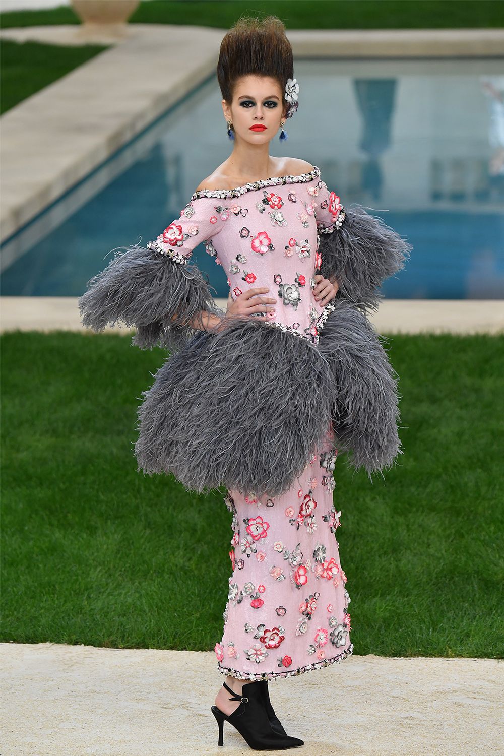 7 Trends From Chanel Couture We'll See Everywhere in 2019 | Who What Wear