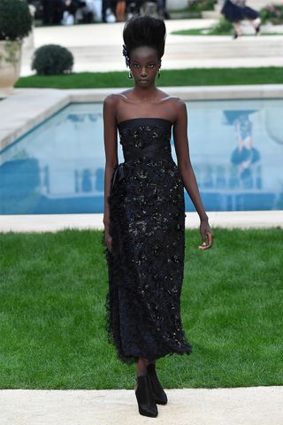 chanel-couture-spring-2019-276372-1548183319769-image