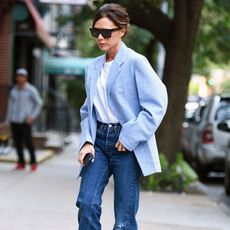 victoria-beckham-jeans-outfits-276410-1548212729910-square