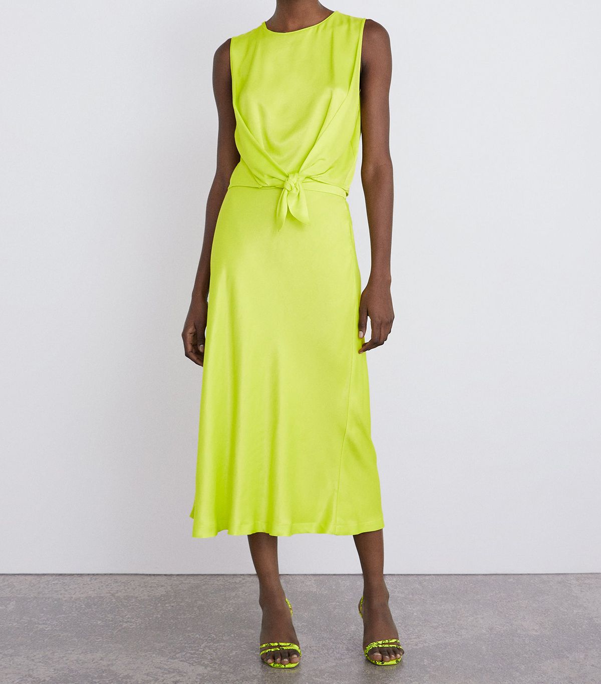 Celebrities Can't Stop Wearing the Neon Clothing Trend Who What Wear