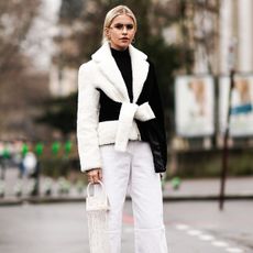 black-and-white-clothes-trend-276577-1548699908478-square