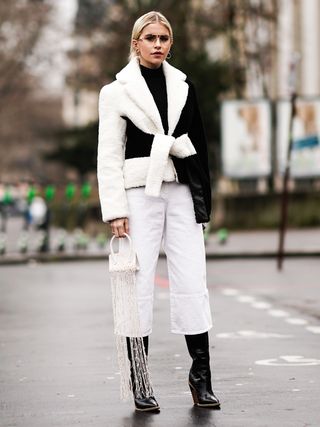 black-and-white-clothes-trend-276577-1548699923708-image
