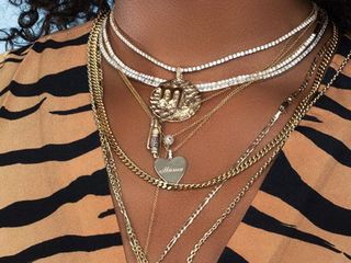 new-jewelry-trends-2019-276740-1548889529391-main