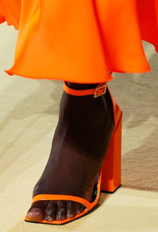 surprising-shoe-trends-2019-276882-1549232019631-image