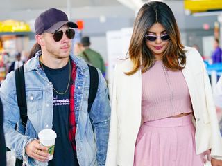 celebrity-honeymoon-outfits-277036-1549491277942-main