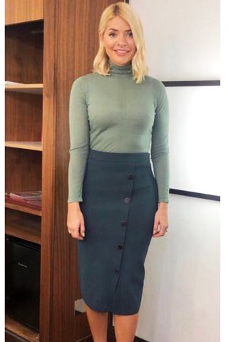 holly-willoughby-capsule-wardrobe-277157-1549623431538-image