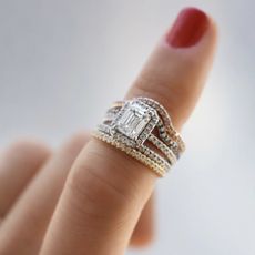 double-halo-engagement-rings-277170-1549643368429-square