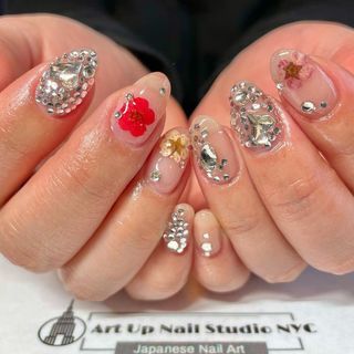 nail-salons-nyc-277267-1668206057962-main