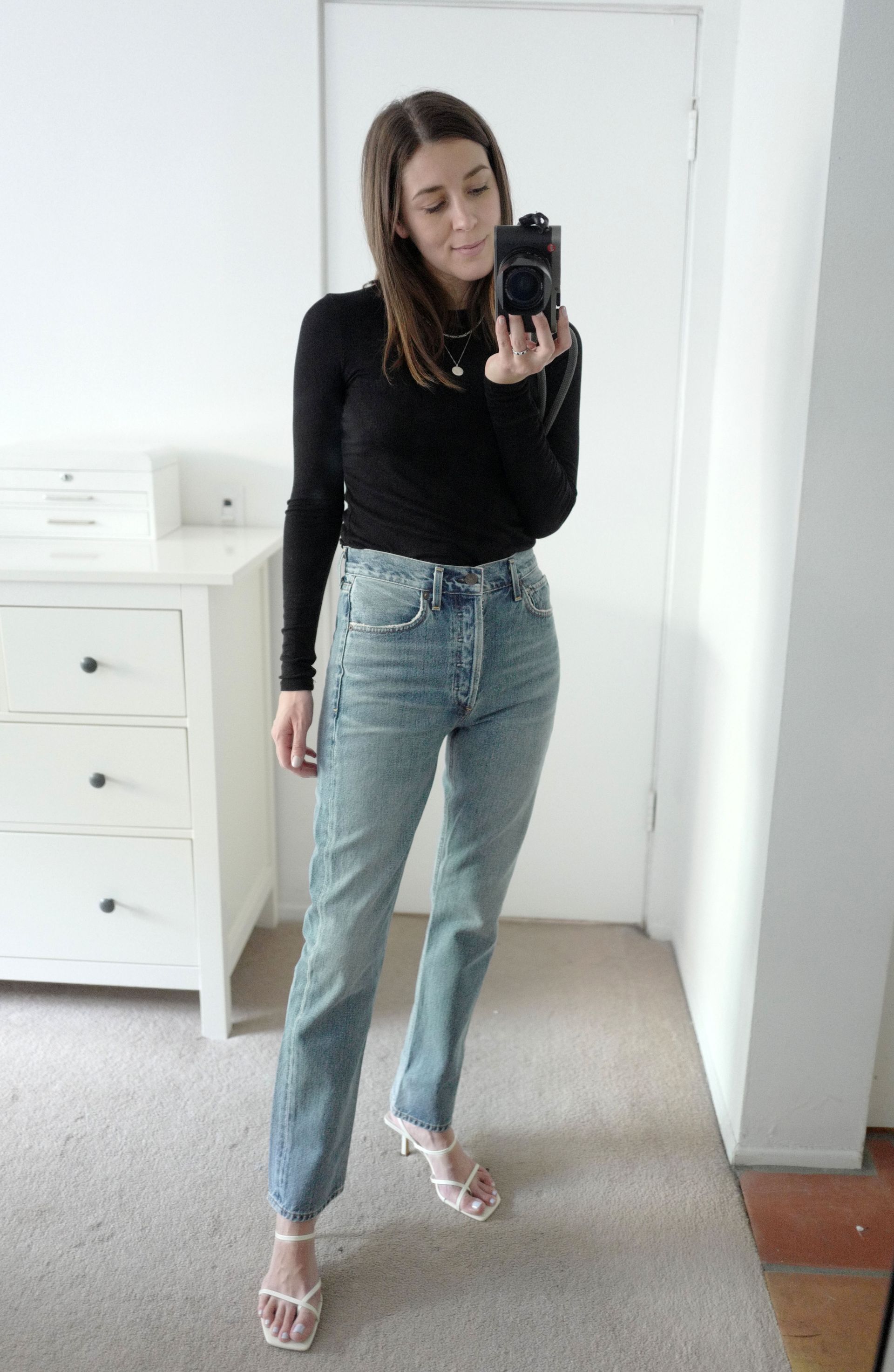 straight-leg-jeans-277393-1550085214672-main