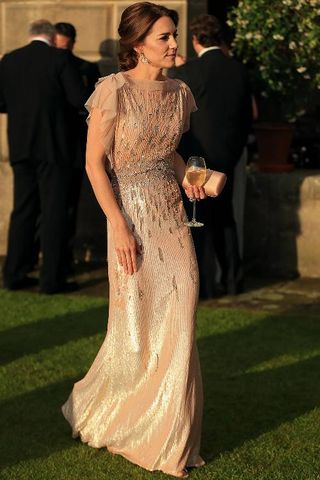 kate-middleton-evening-gowns-277433-1550139675154-image
