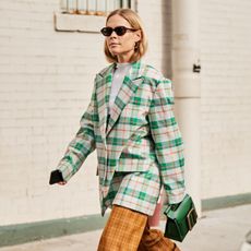 nyfw-fall-winter-2019-street-style-shopping-277511-1550256906086-square