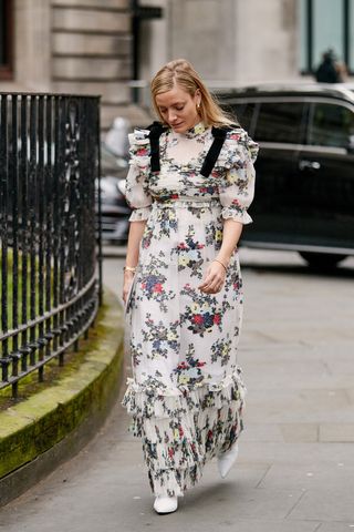 london-fashion-week-street-style-fall-2019-277575-1550709755808-image