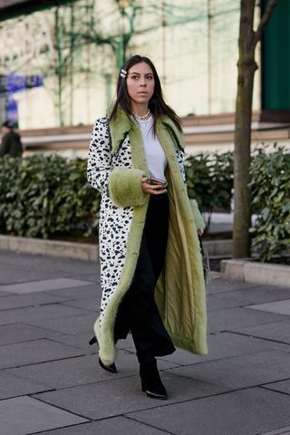 london-fashion-week-street-style-fall-2019-277575-1550709781445-image