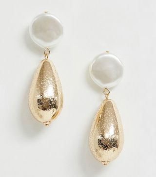 ASOS Design + Earrings With Worn Metal Drop and Faux Freshwater Pearl in Gold