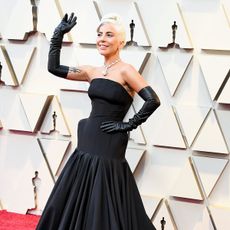 academy-awards-red-carpet-looks-2019-277812-1551058896705-square