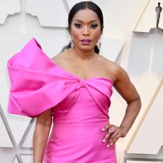 oscars-2019-pink-trend-277823-1551057611270-square