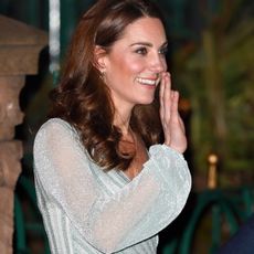 kate-middleton-new-balance-sneakers-278002-1551350908591-square