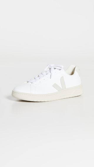 Veja + Urca Sneakers