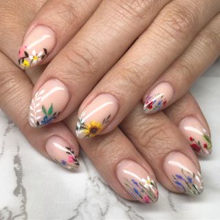 spring-nail-colors-278222-1673396715908-main