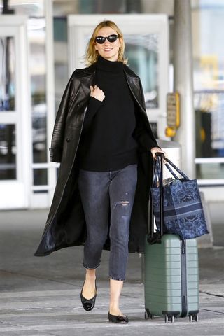 karlie-kloss-skinny-jeans-flats-outfit-278267-1551989697960-image