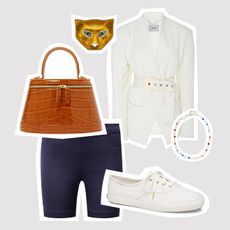 best-spring-outfits-with-sneakers-278268-1552078154339-square
