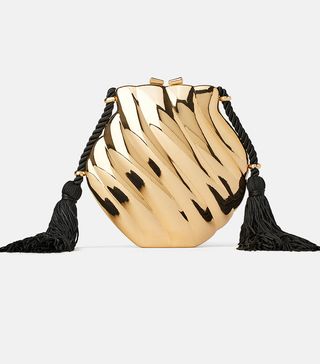 Zara + Shell Shaped Crossbody Bag